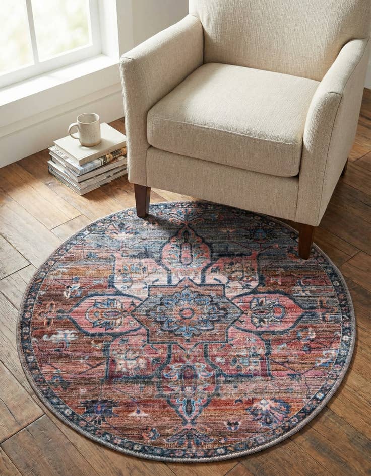 Detail image of 3' 3 x 3' 3 Washable Nostalgia Round Rug