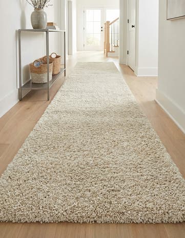 2' 7 x 16' 5 Zermatt Shag Runner Rug
