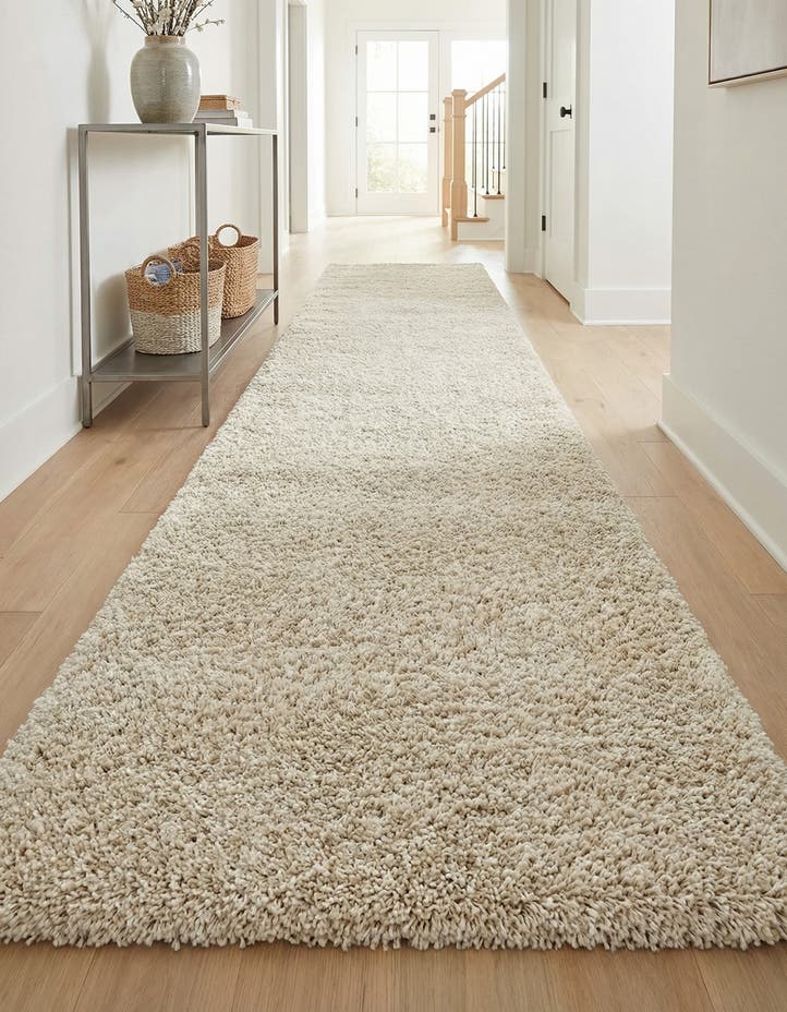 2' 7 x 16' 5 Zermatt Shag Runner Rug