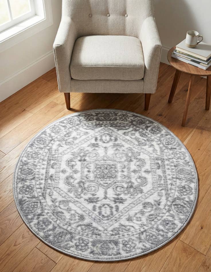 Detail image of 3' 3 x 3' 3 Boston Round Rug