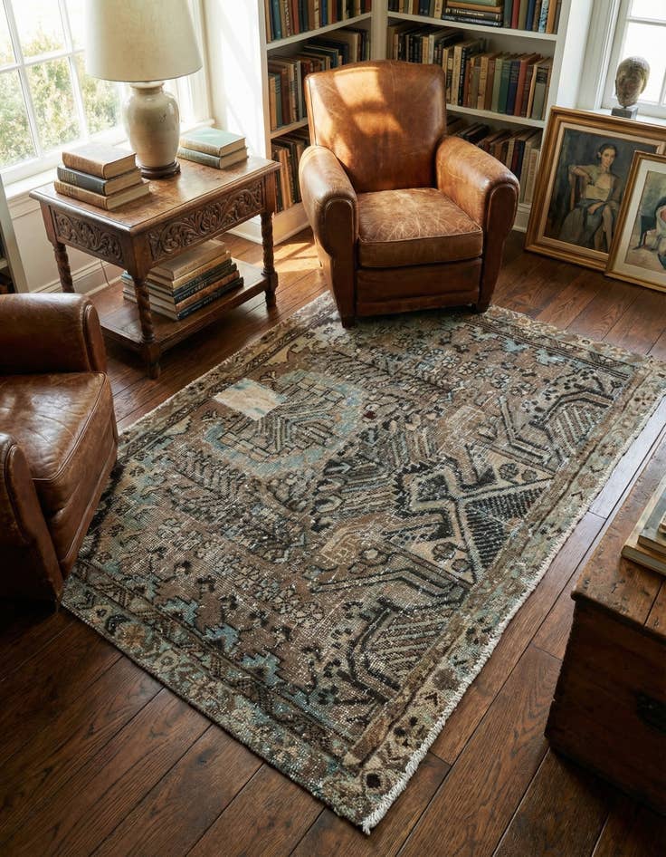 Detail image of 3' 6 x 4' 10 Hand Knotted Ultra Vintage Persian Wool Rug