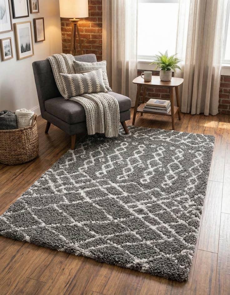 Detail image of 4' x 6' Marrakesh Shag Rug