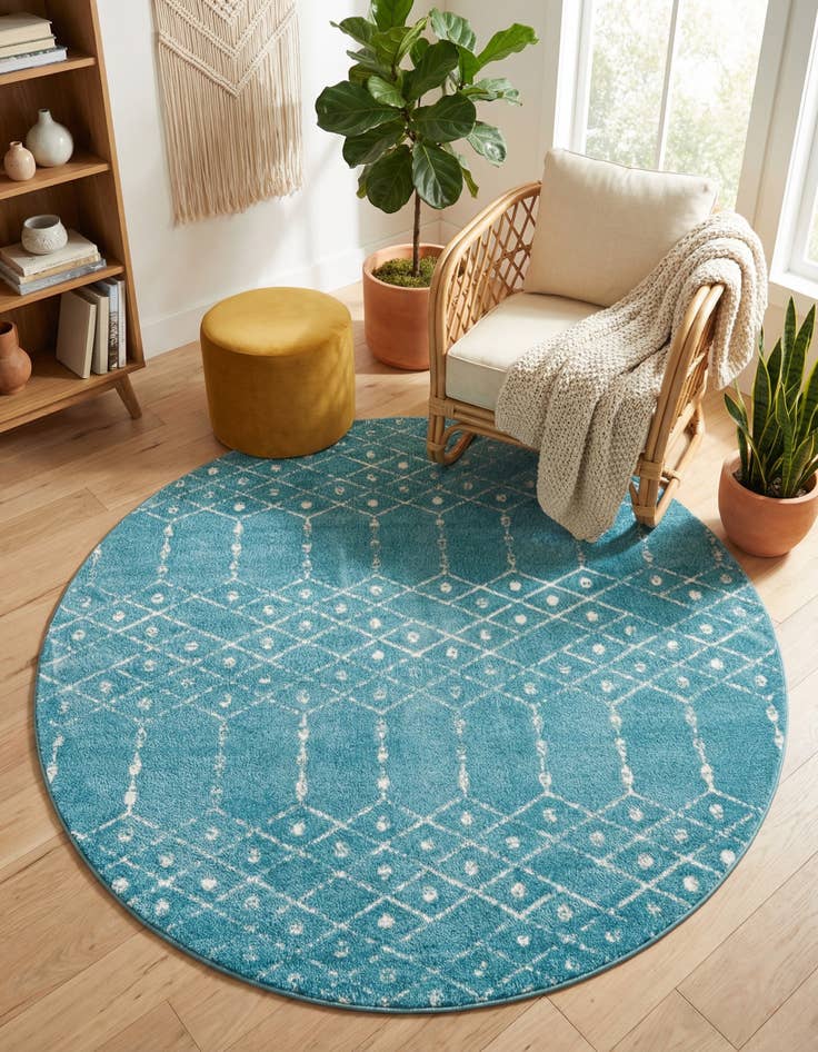 Detail image of 7' 10 x 7' 10 Paxon Trellis Round Rug