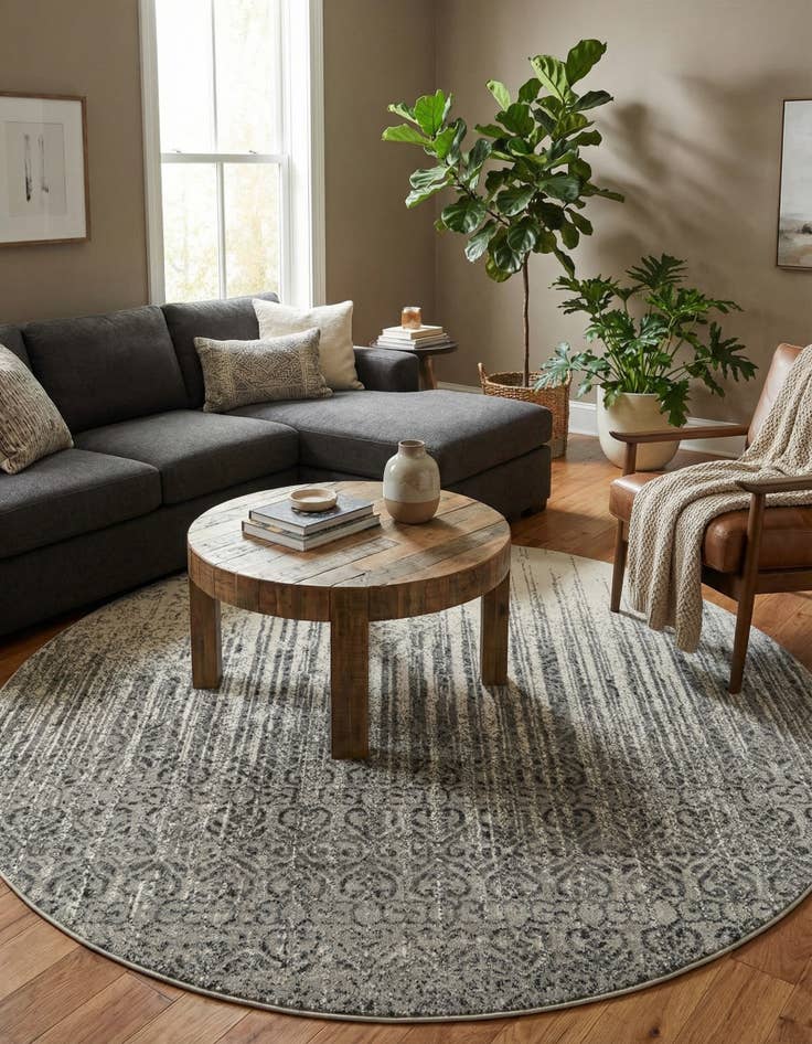 Detail image of 7' 10 x 7' 10 Angelica Round Rug