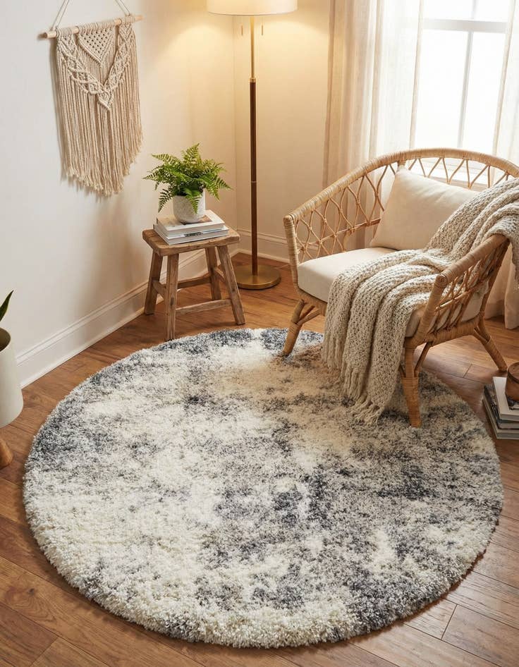 Detail image of 4' x 4' Soft Touch Shag Round Rug