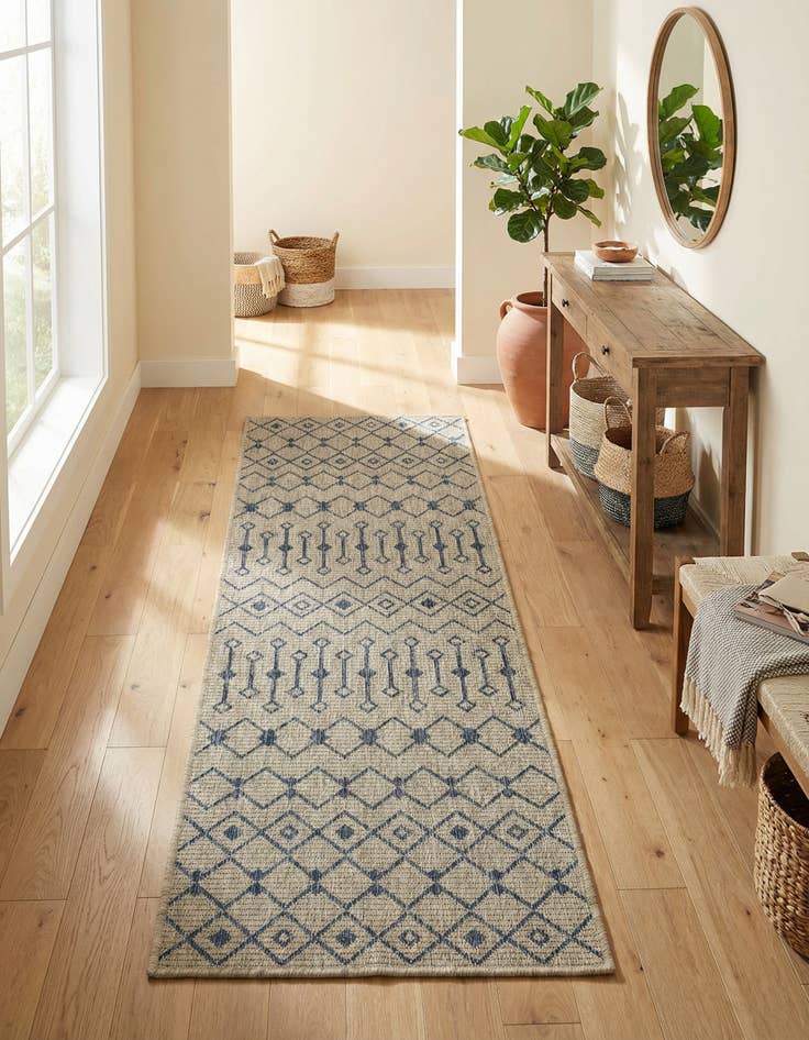 Detail image of 2' x 6' Easy-Clean Lattice Indoor / Outdoor Runner Rug