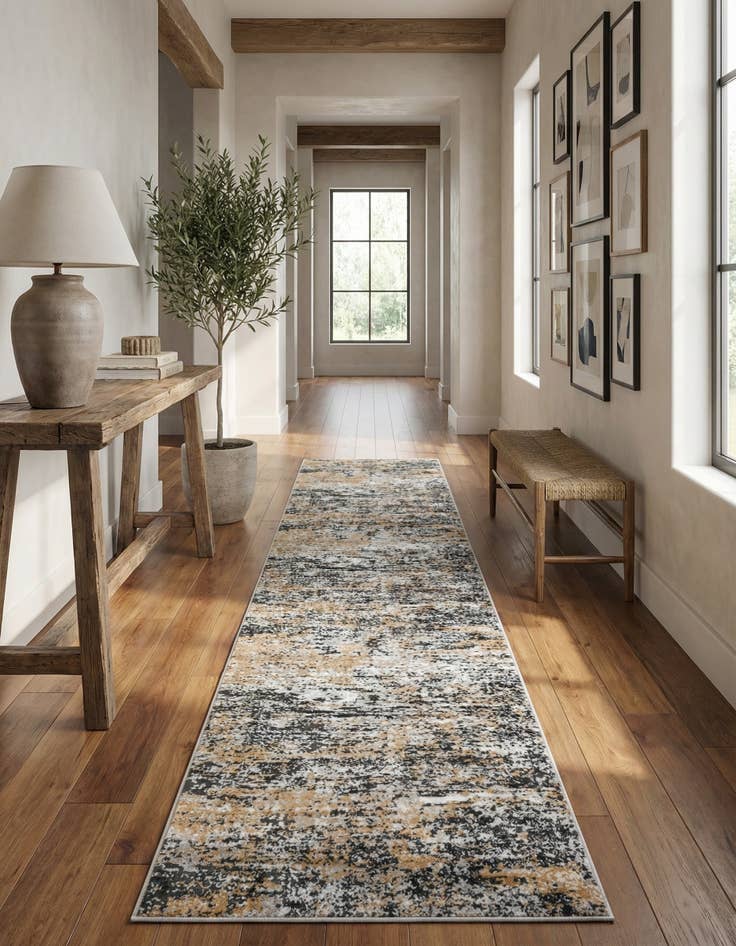 Detail image of 2' 7 x 13' Leipzig Runner Rug