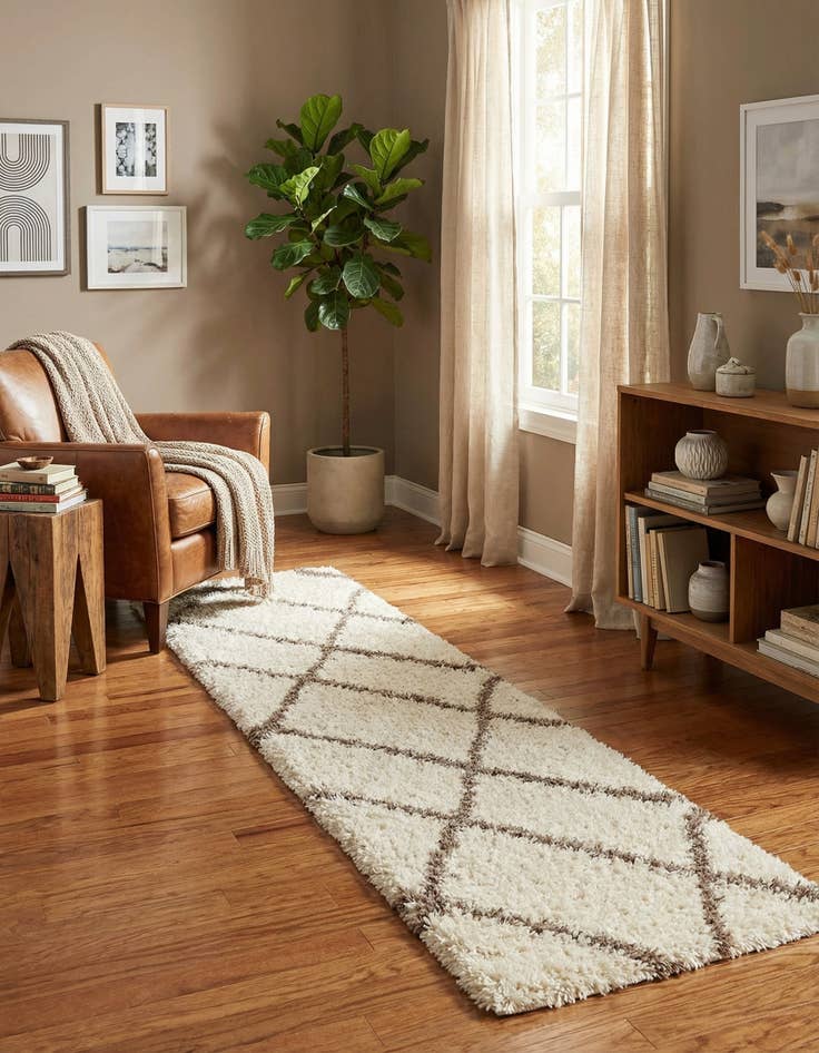 Detail image of 2' 7 x 12' Infinity Shag Runner Rug