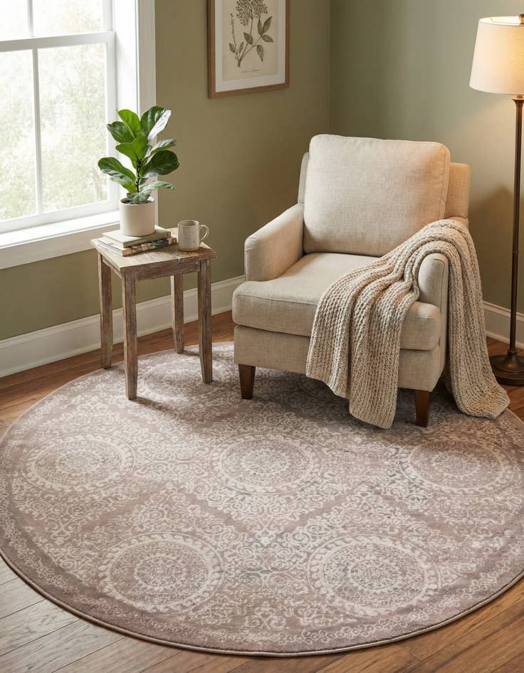 Detail image of 6' x 6' Estate Round Rug