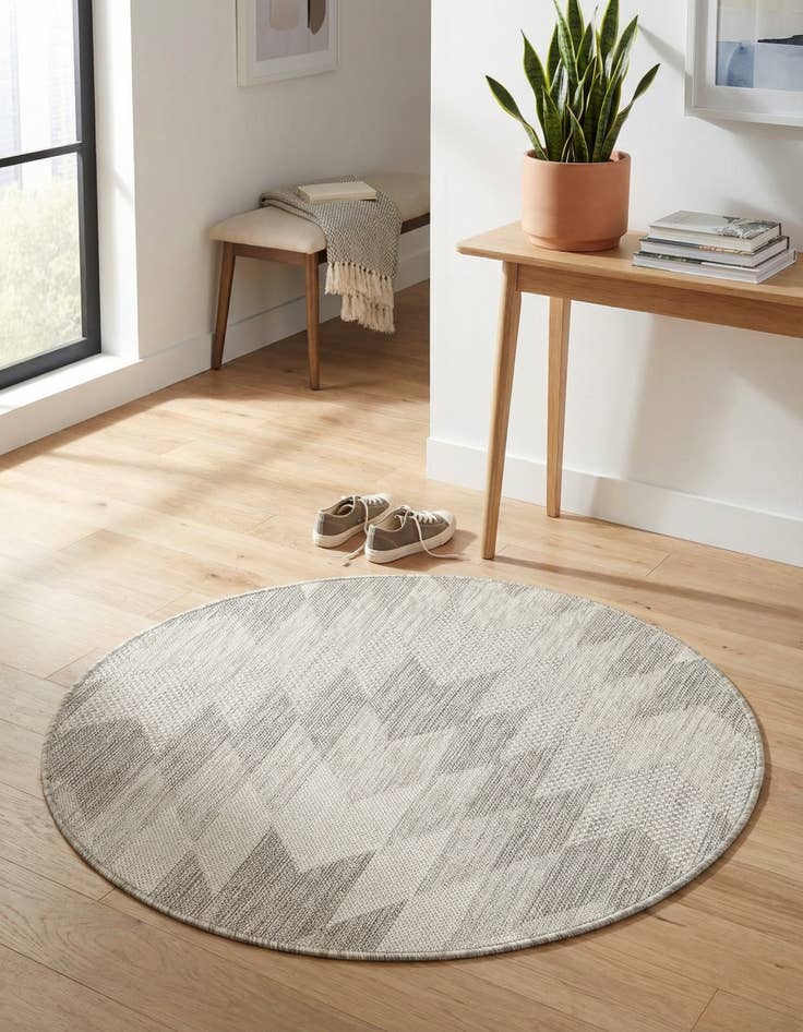 Detail image of 3' x 3' Washable Modern Indoor / Outdoor Round Rug