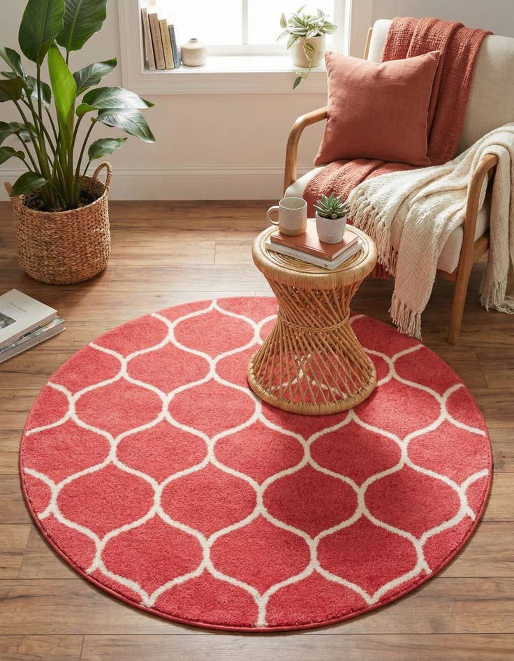 Detail image of  4' x 4' Lattice Frieze Round Rug