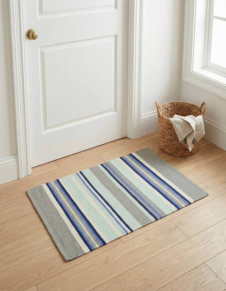 Detail image of 2' x 3' 1  Hand Woven Flatweave Cotton Dhurrie Rug