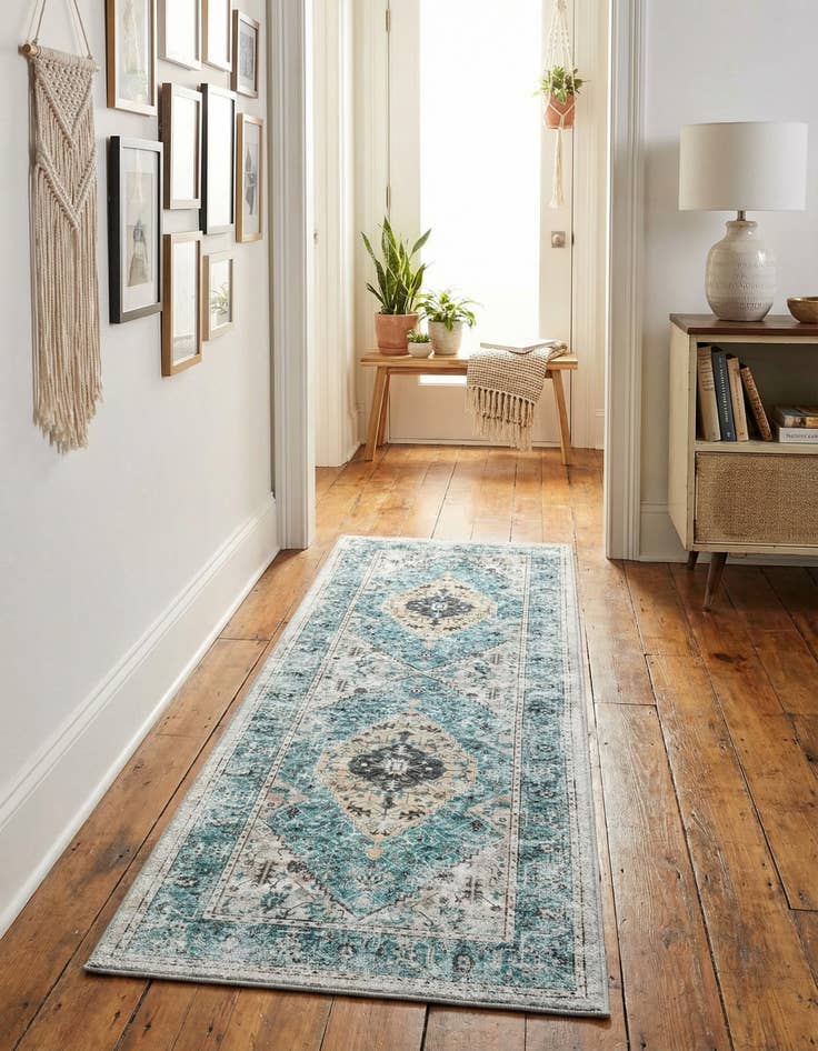 Detail image of 2' x 6'  Washable Yara Runner Rug