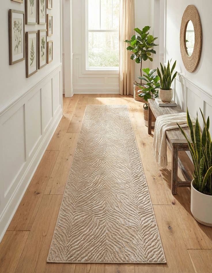 Detail image of 2' x 9' 10 Finsbury Runner Rug