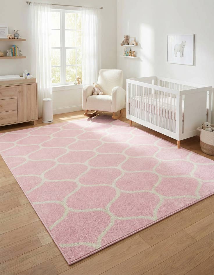 Detail image of 7' 10 x 11' Lattice Frieze Rug