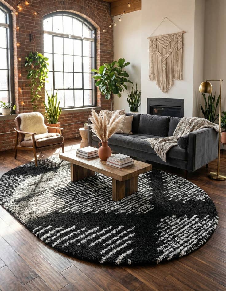 Detail image of 7' 10 x 10' Serenity Shag Oval Rug