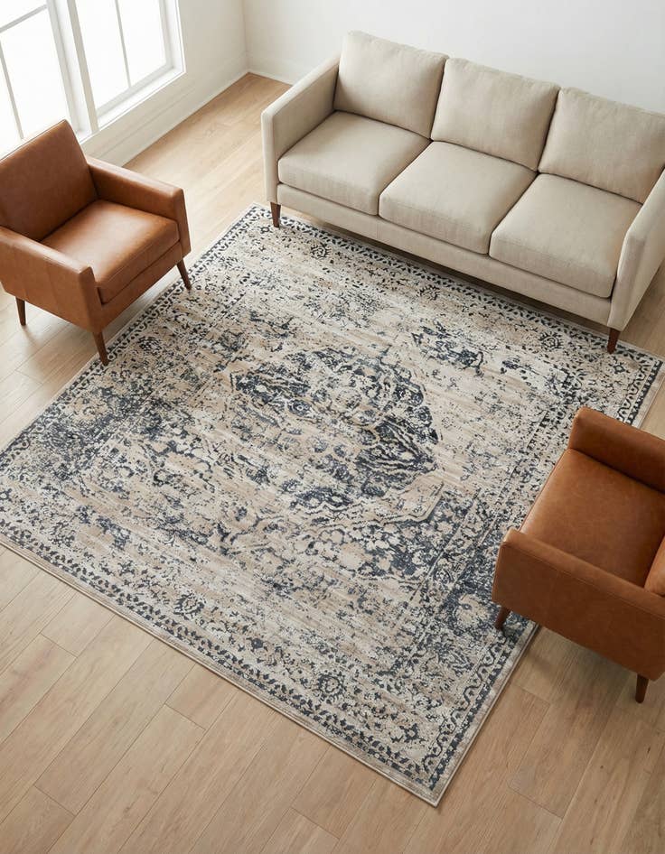 Detail image of 7' 10 x 7' 10 Eliza Square Rug