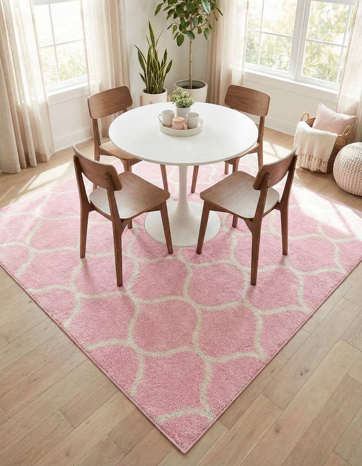 Detail image of 7' x 7' Lattice Frieze Square Rug