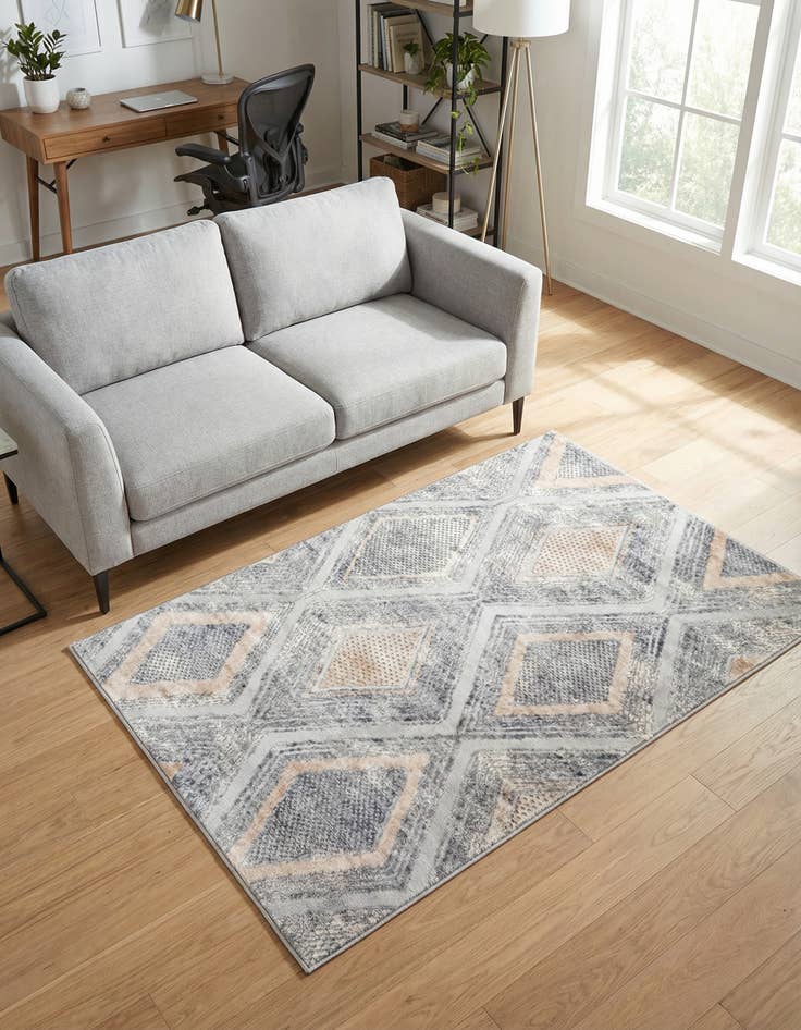 Detail image of 3' 3 x 5' 3 Caspian Rug