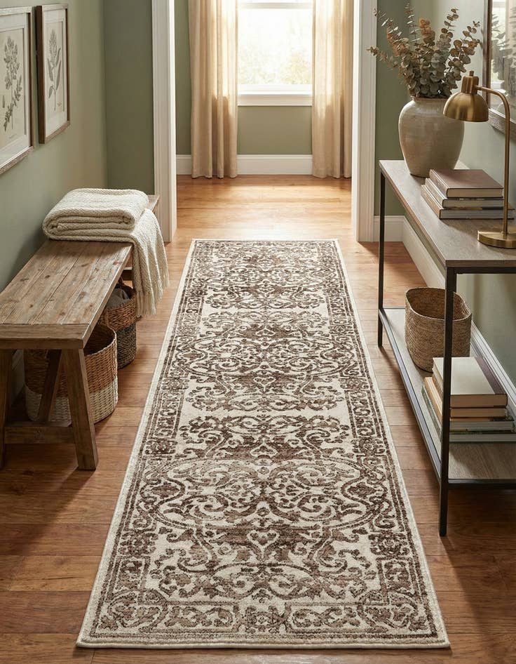 Detail image of 2' x 7' Hermitage Runner Rug