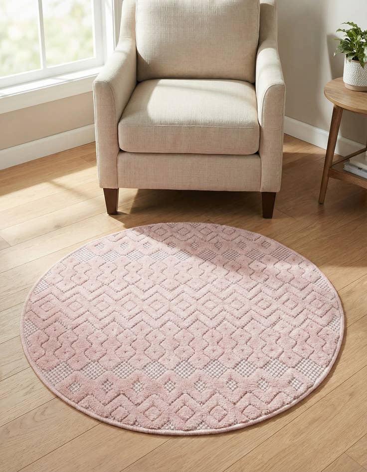 Detail image of 3' x 3' Easy-Clean Trellis Textured Indoor / Outdoor Round Rug