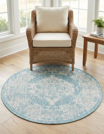 3' x 3' Easy-Clean Traditional Indoor / Outdoor Round Rug