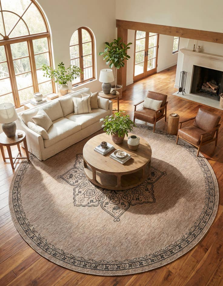 Detail image of 13' x 13' Easy-Clean Traditional Indoor / Outdoor Round Rug
