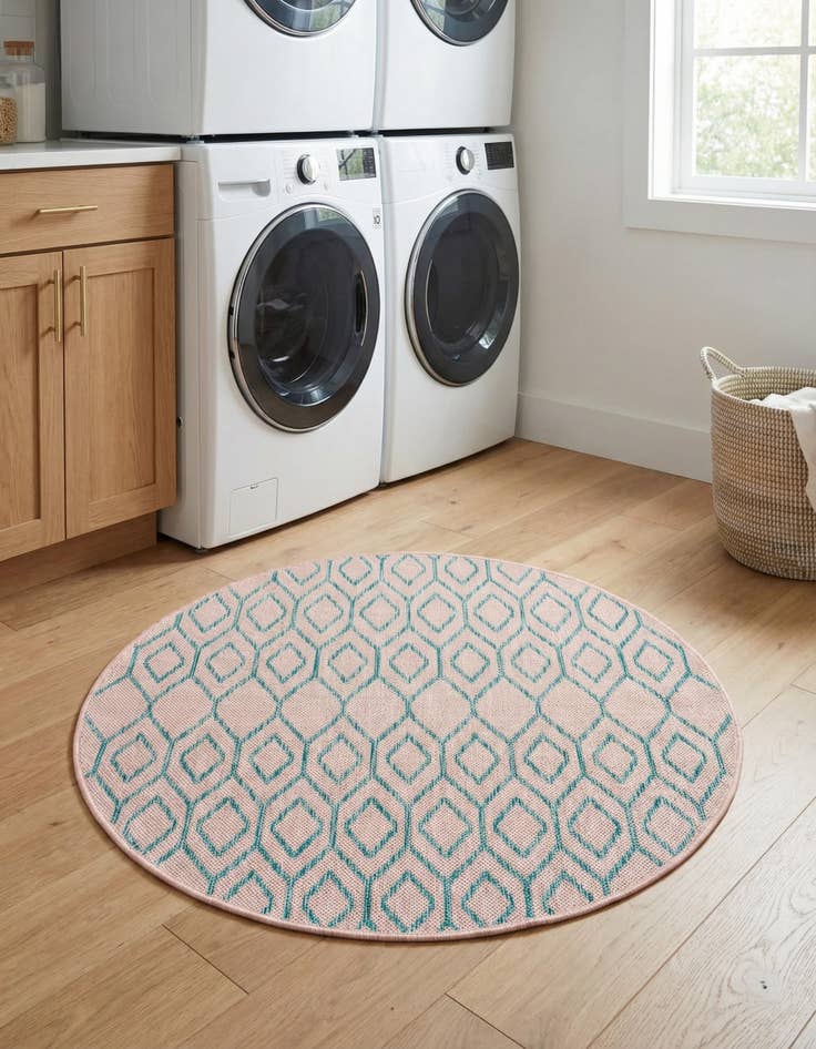 Detail image of 3' x 3' Washable Jill Zarin Turks and Caicos Indoor / Outdoor Round Rug