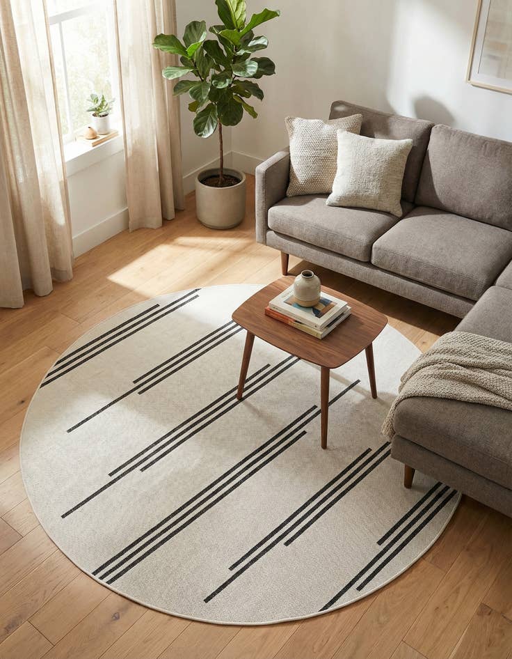 Detail image of 6' x 6'  Washable Modern Indoor / Outdoor Round Rug