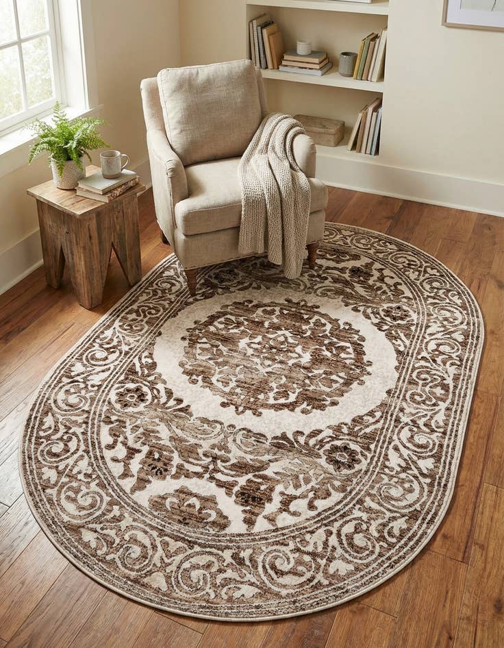 Detail image of 4' x 6' Hermitage Oval Rug