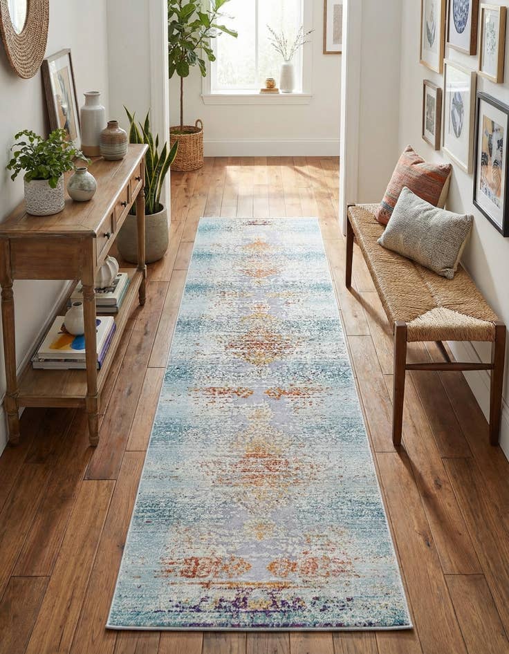 Detail image of 2' 7 x 9' 10 Budapest Runner Rug