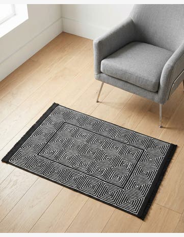 Black and White Milano Rug