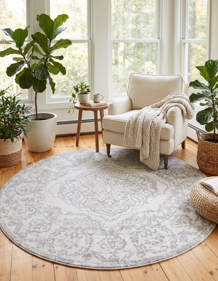 Detail image of 7' x 7' Oxford Round Rug