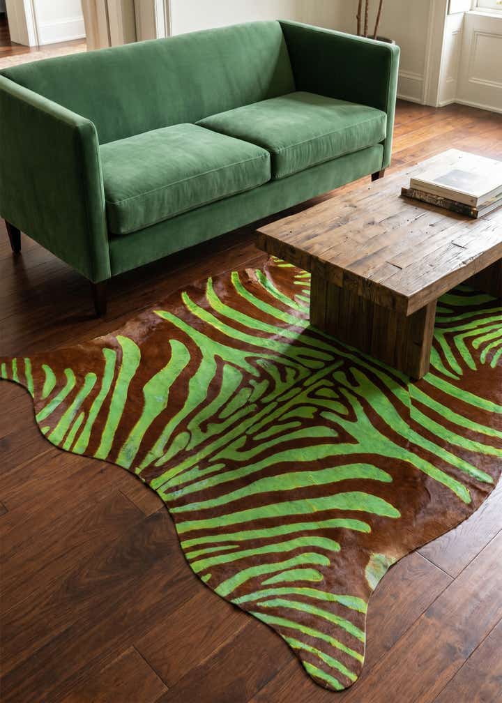 5' 7 x 6' 3 Cowhide Leather Rug