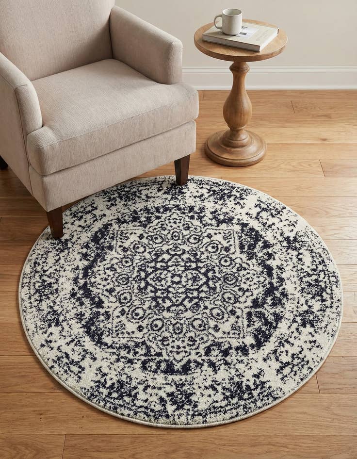 Detail image of 3' x 3' Arlington Round Rug