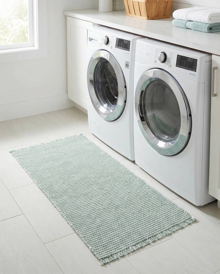 Detail image of 2' x 4' 1 Easy-Clean Jill Zarin Palm Springs Indoor / Outdoor Runner Rug