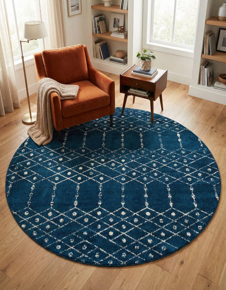 Detail image of 7' 10 x 7' 10 Paxon Trellis Round Rug