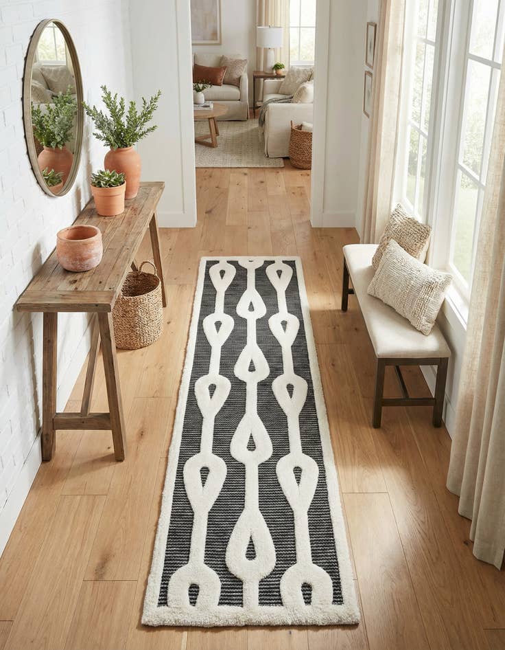 Detail image of  2' 7 x 8' Prismatic Runner Rug