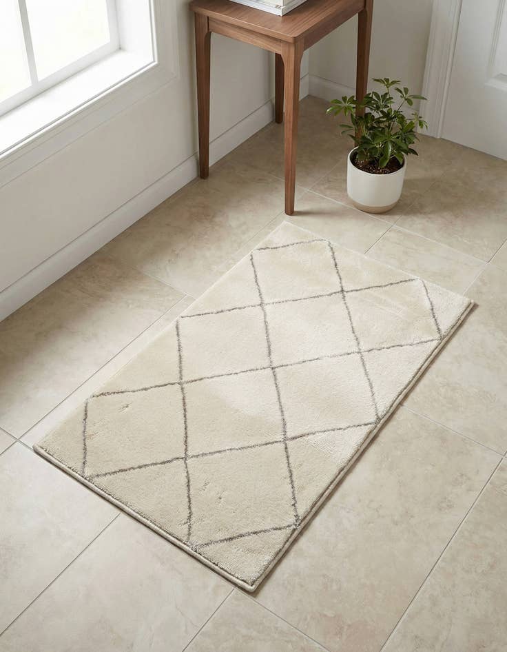 Detail image of 2' x 3' Vogue Geo Rug