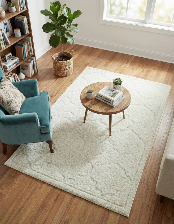 Detail image of 4' x 6' Lattice Shag Rug