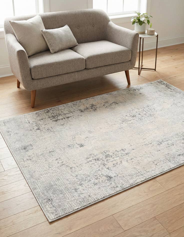 Detail image of 3' 3 x 5' 3 Caspian Rug