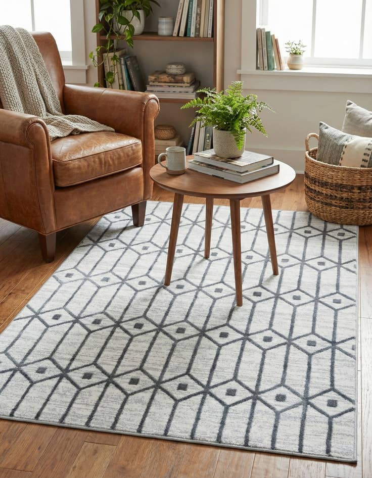 Detail image of 3' 3 x 5' 3 Lattice Trellis Rug