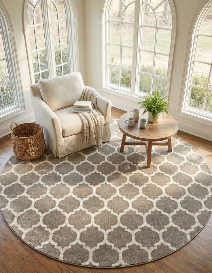 Detail image of 12' 2 x 12' 2 Lattice Round Rug