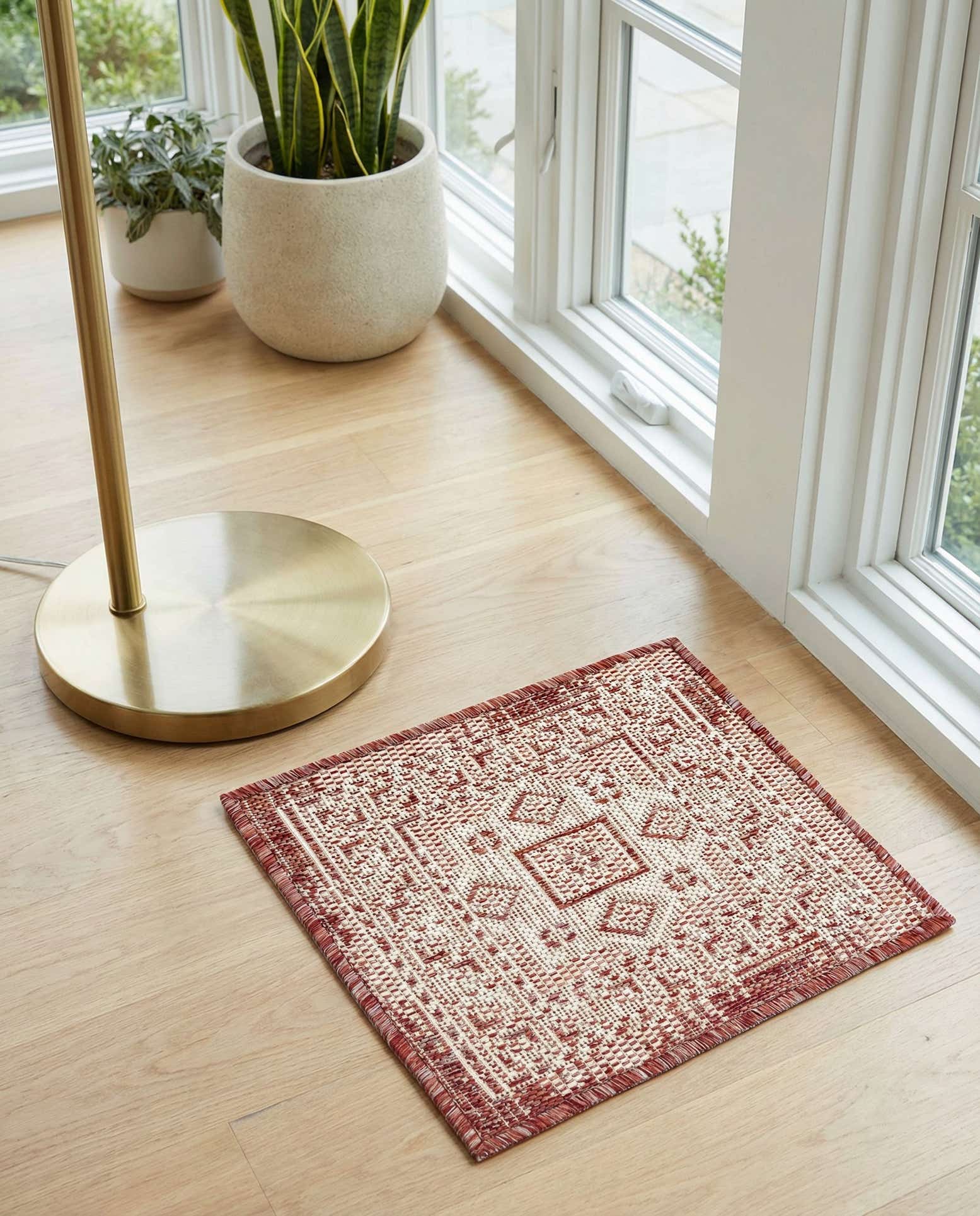 1' 4 x 1' 4 Easy-Clean Aztec Indoor / Outdoor Sample Rug