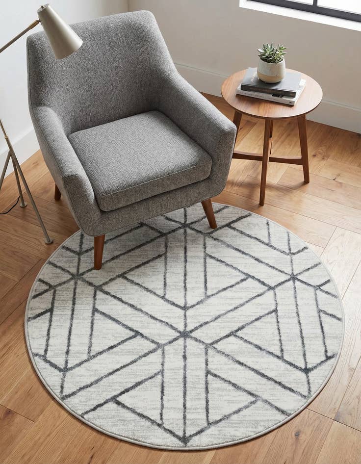 Detail image of 3' 3 x 3' 3 Lattice Trellis Round Rug