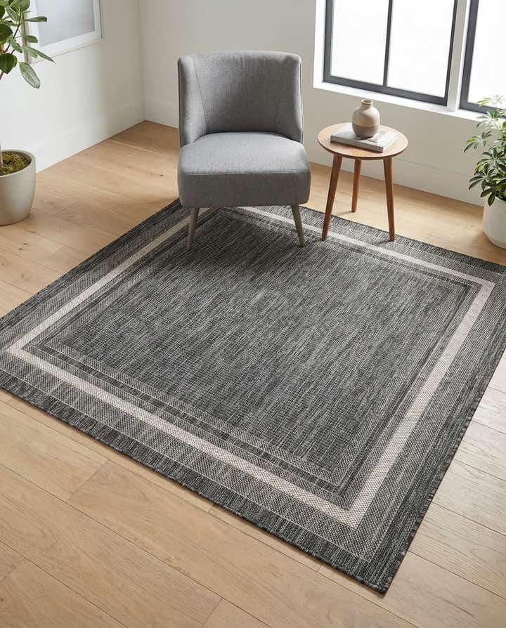 5' 3 x 5' 3 Easy-Clean Border Indoor / Outdoor Square Rug