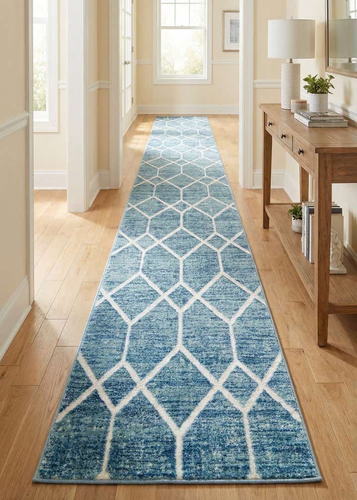 2' 7 x 13' Lattice Trellis Runner Rug