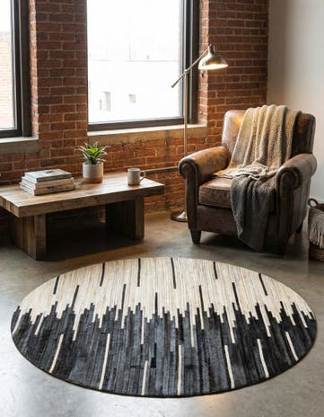 4' 1 x 4' 1 Cowhide Leather Round Rug