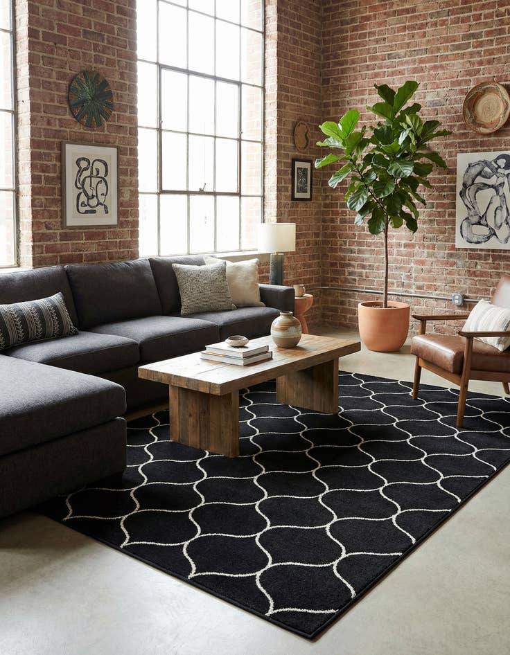 Detail image of 7' 10 x 11' Lattice Frieze Rug