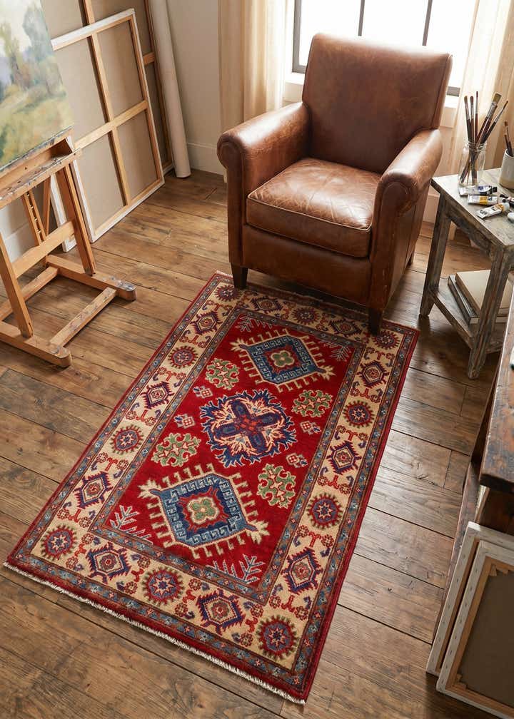 2' 8 x 4' 2 Hand Knotted Kazak Rug
